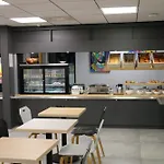 酒店 Campanile Metz Nord Woippy- Porte Du Luxembourg A31- Sortie 34- Parking Gratuit- Accueil De Nuit 沃伊皮