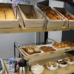 Campanile Metz Nord Woippy- Porte Du Luxembourg A31- Sortie 34- Parking Gratuit- Accueil De Nuit 3*