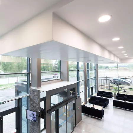 ホテル Campanile Metz Nord Woippy- Porte Du Luxembourg A31- Confort Climatise- Air Conditionning Woippy