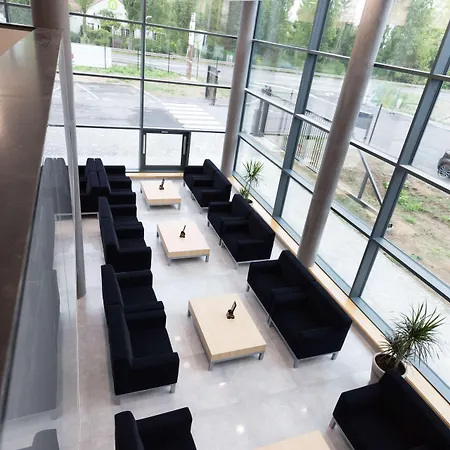 Hotel Campanile Metz Nord - Free Parking 3*