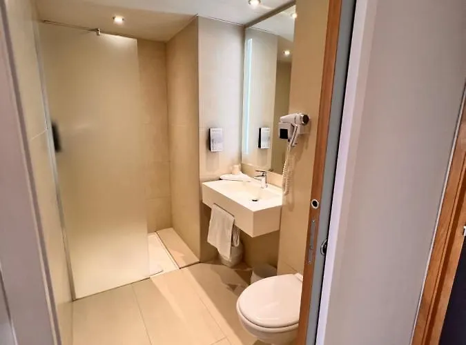 Hotel Campanile Metz Nord - Porte Du Luxembourg A31- Sortie 34- Parking Gratuit- Accueil De Nuit 3*