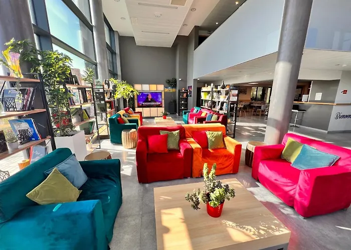 Campanile Metz Nord - Porte Du Luxembourg A31- Sortie 34- Parking Gratuit- Accueil De Nuit Hotel Woippy