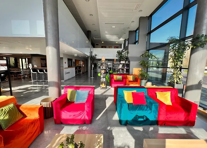 Campanile Metz Nord Woippy- Porte Du Luxembourg A31- Sortie 34- Parking Gratuit- Accueil De Nuit Hotel