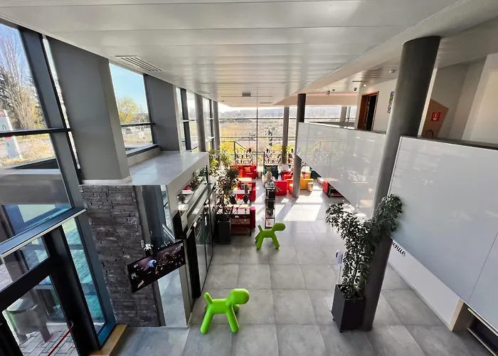 Campanile Metz Nord - Porte Du Luxembourg A31- Sortie 34- Parking Gratuit- Accueil De Nuit