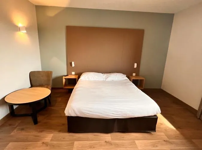 Hotel Campanile Metz Nord - Porte Du Luxembourg A31- Sortie 34- Parking Gratuit- Accueil De Nuit Woippy