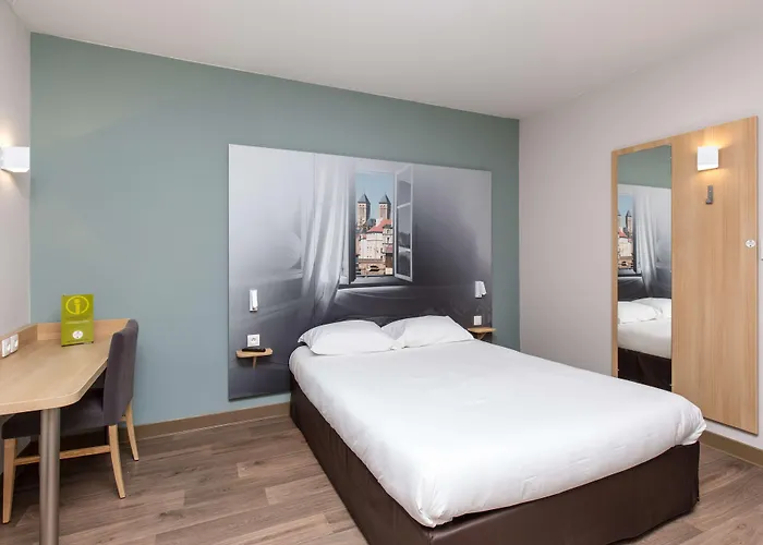 Hotel Campanile Metz Nord Woippy- Porte Du Luxembourg A31- Sortie 34- Parking Gratuit- Accueil De Nuit