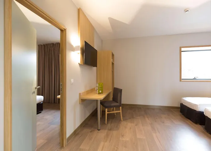 Campanile Metz Nord Woippy- Porte Du Luxembourg A31- Sortie 34- Parking Gratuit- Accueil De Nuit Hotel Woippy