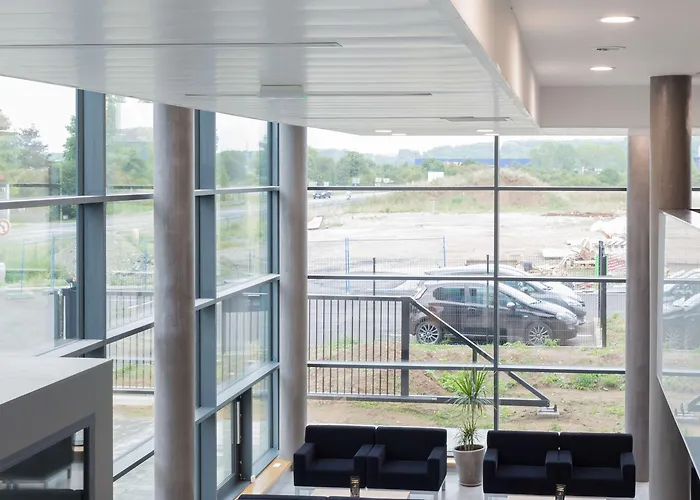 Campanile Metz Nord Woippy- Porte Du Luxembourg A31- Sortie 34- Parking Gratuit- Accueil De Nuit 3*