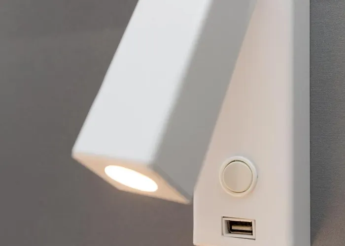 Campanile Metz Nord Woippy- Porte Du Luxembourg A31- Sortie 34- Parking Gratuit- Accueil De Nuit Hotel