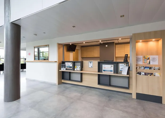 Campanile Metz Nord - Porte Du Luxembourg A31- Sortie 34- Parking Gratuit- Accueil De Nuit Woippy