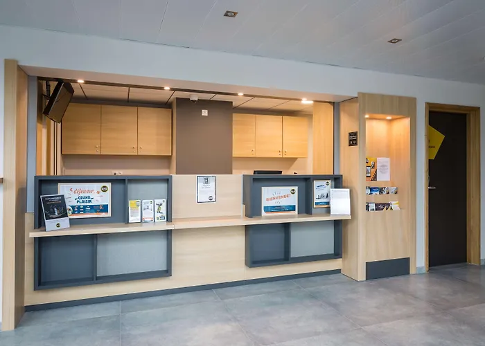 Hotel Campanile Metz Nord Woippy- Porte Du Luxembourg A31- Sortie 34- Parking Gratuit- Accueil De Nuit