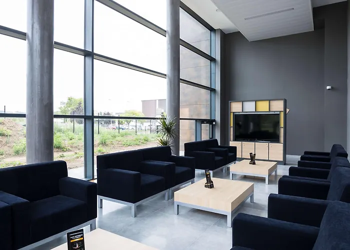 Campanile Metz Nord Woippy- Porte Du Luxembourg A31- Sortie 34- Parking Gratuit- Accueil De Nuit