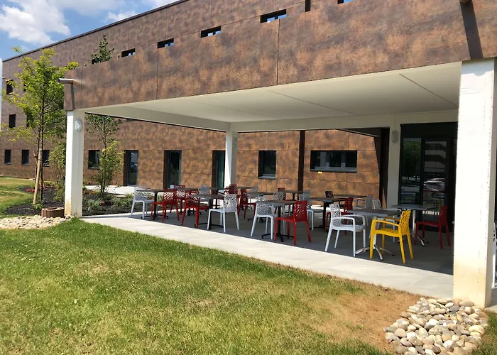 Campanile Metz Nord Woippy- Porte Du Luxembourg A31- Sortie 34- Parking Gratuit- Accueil De Nuit 3*