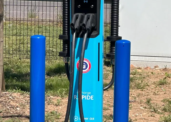 Campanile Metz Nord Woippy- Porte Du Luxembourg A31- Sortie 34- Parking Gratuit- Accueil De Nuit Woippy