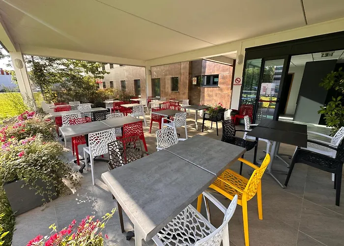 Campanile Metz Nord Woippy- Porte Du Luxembourg A31- Sortie 34- Parking Gratuit- Accueil De Nuit Woippy