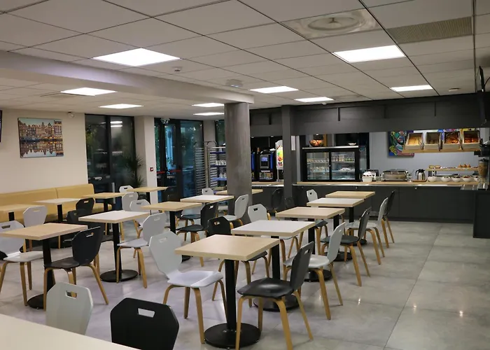 Campanile Metz Nord Woippy- Porte Du Luxembourg A31- Sortie 34- Parking Gratuit- Accueil De Nuit 3* Woippy